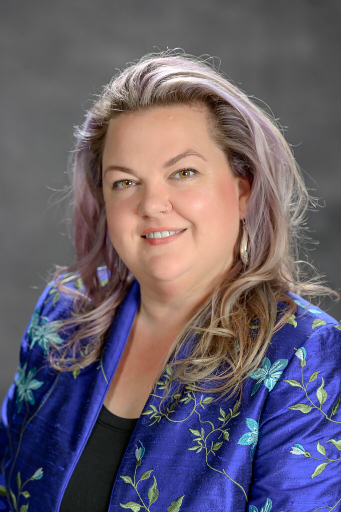 Sally Ann Cruikshank Headshot