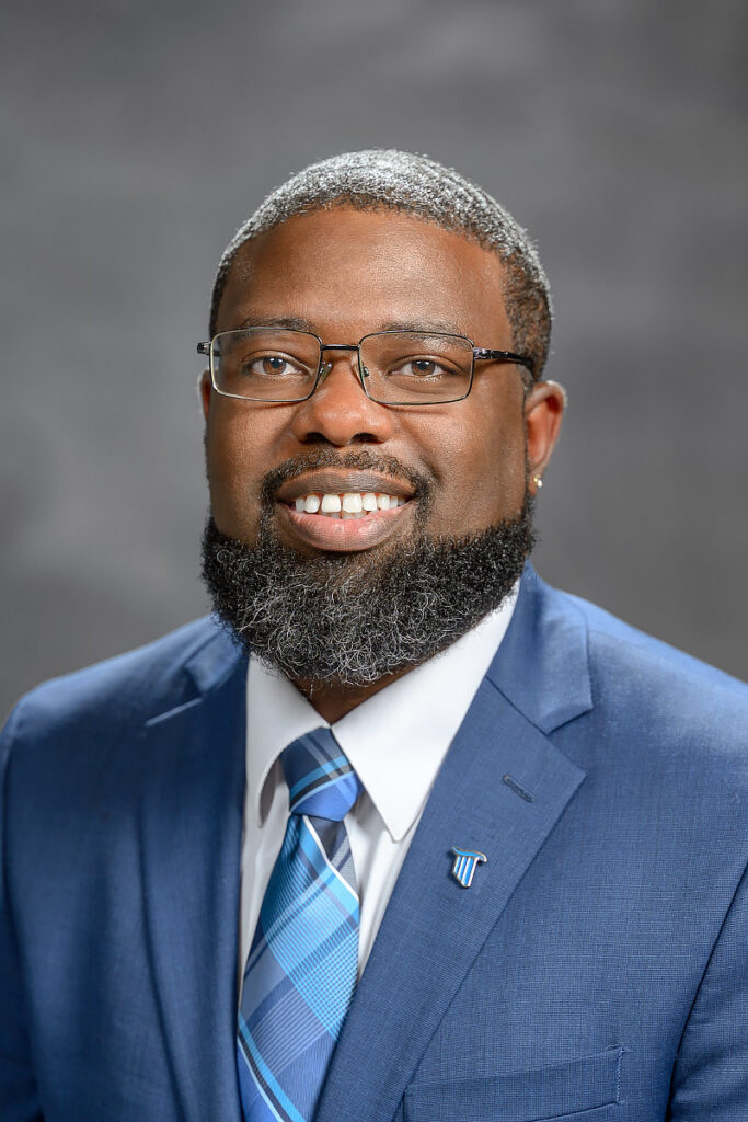Christopher Rochelle Headshot